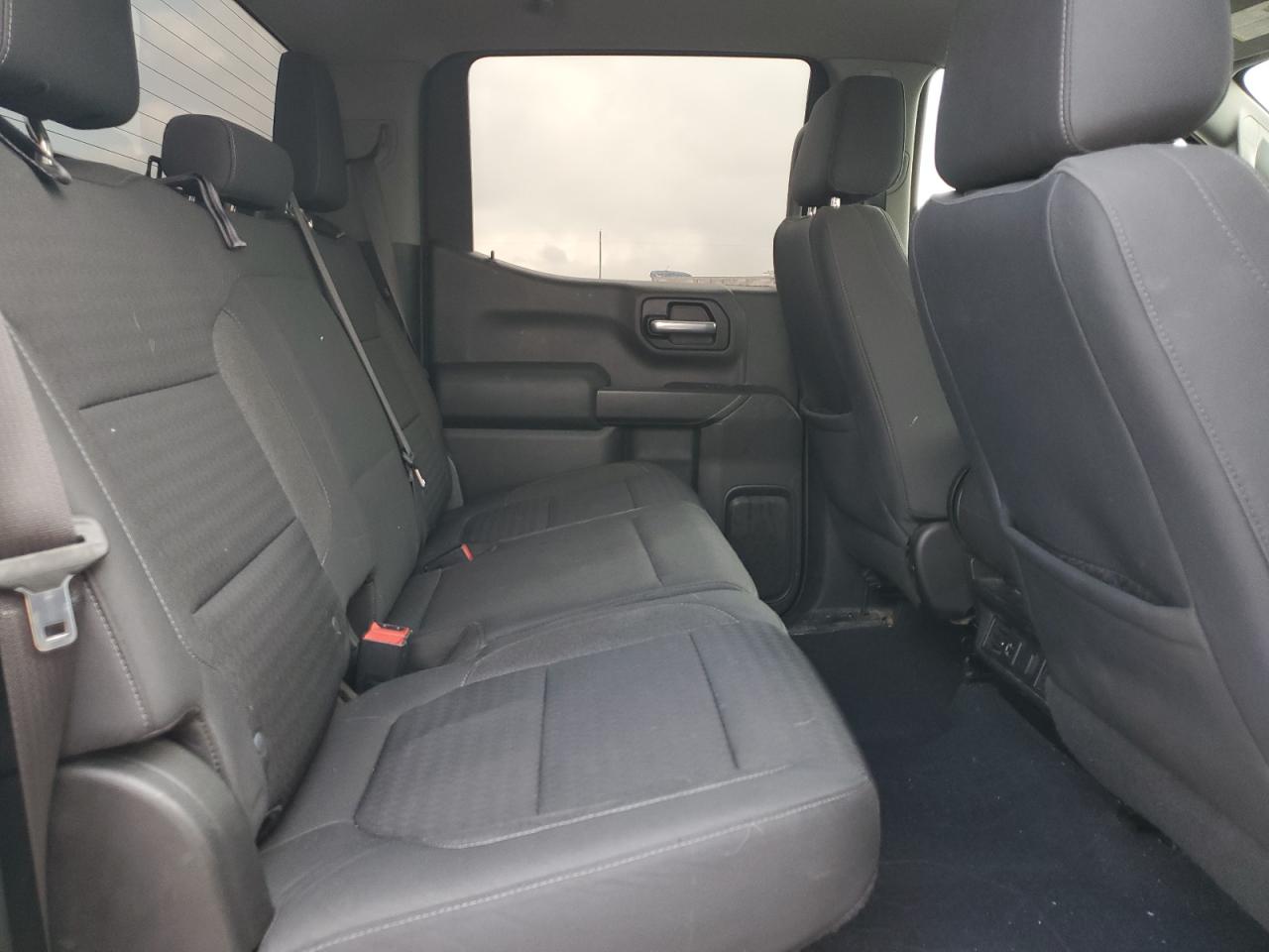 2019 Chevrolet Silverado - Image 11
