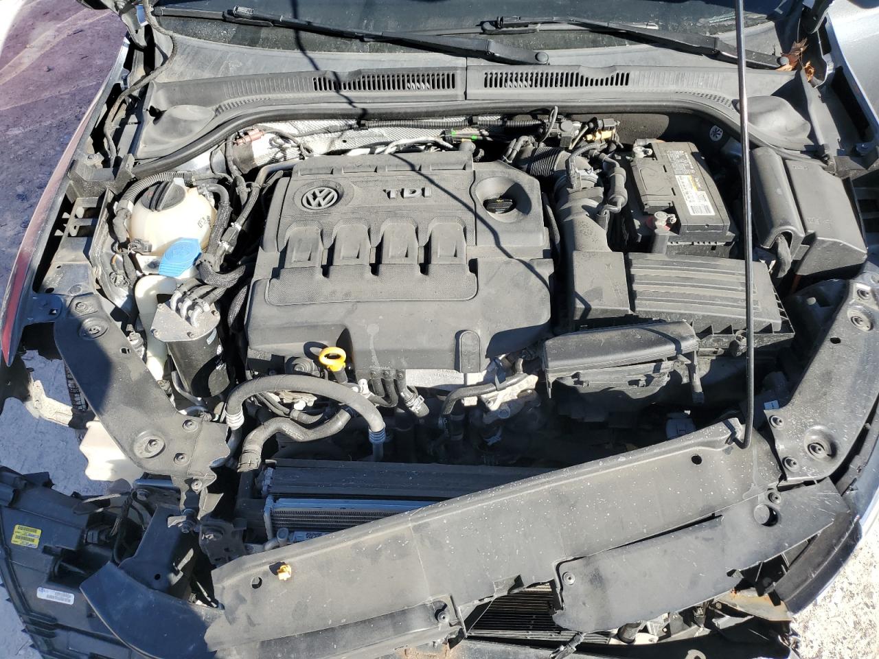 2015 Volkswagen Jetta - Image 11