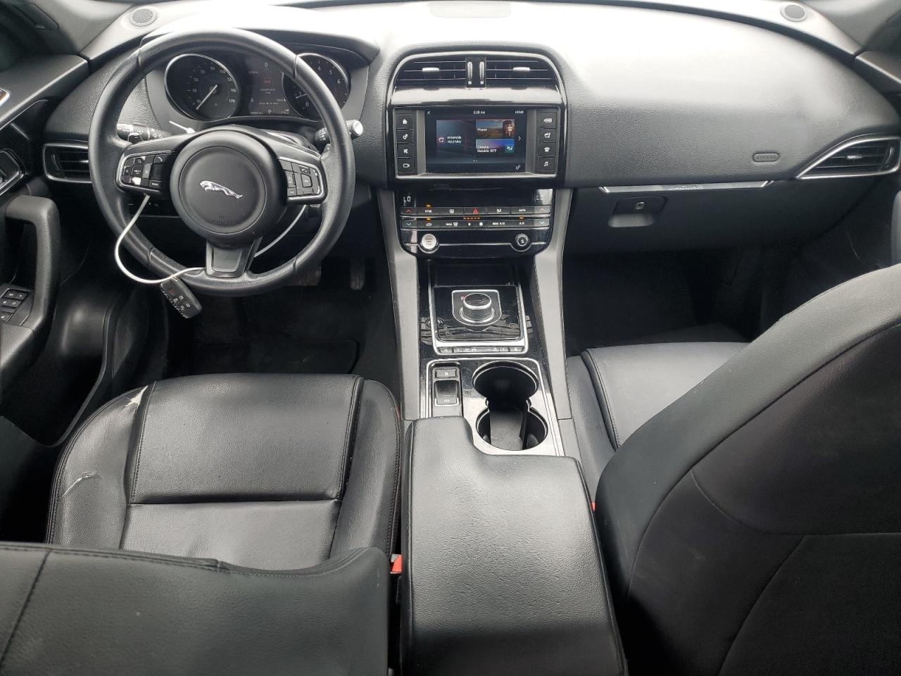 2017 Jaguar F-Pace - Image 8