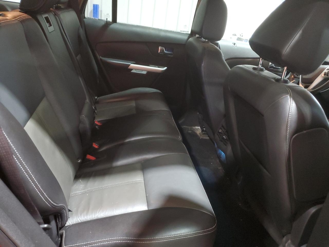 2012 Ford Edge - Image 11