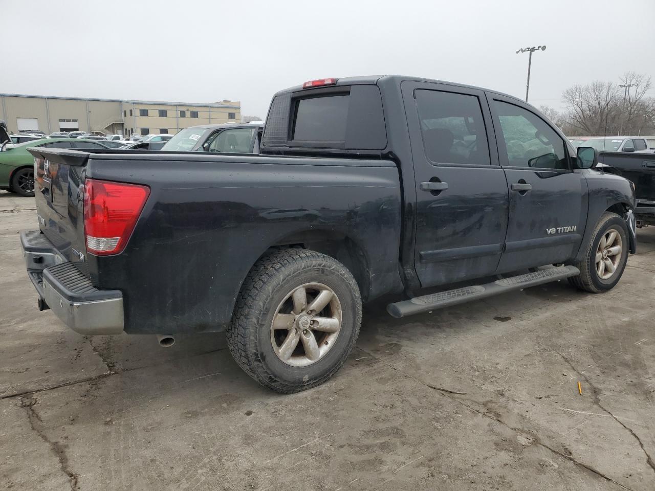 2013 Nissan Titan - Image 3