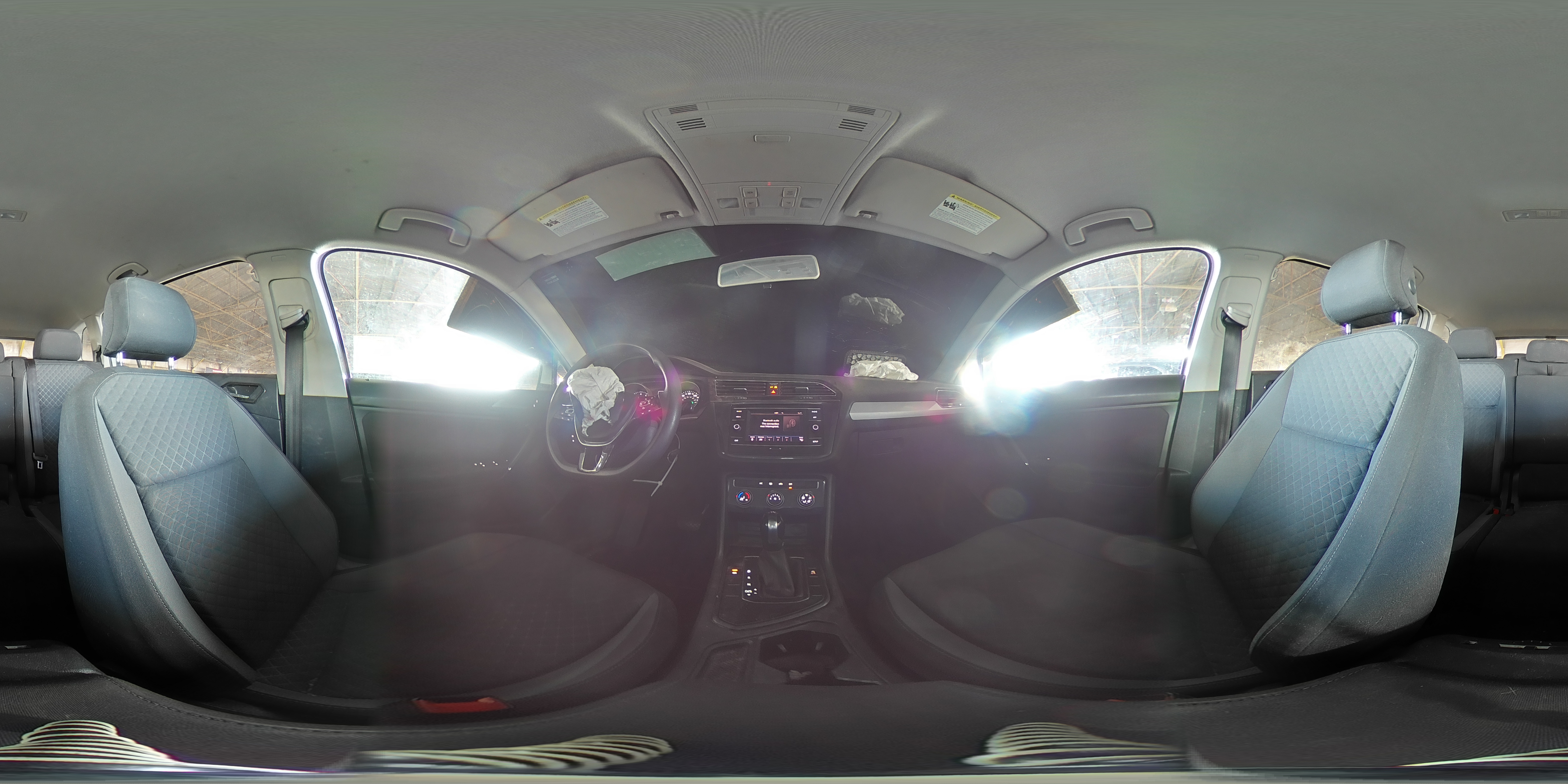 2018 Volkswagen Tiguan - Image 13