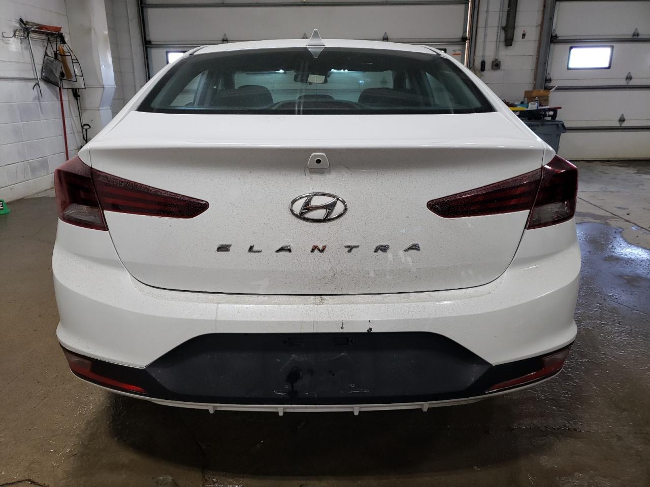 2020 Hyundai Elantra - Image 6