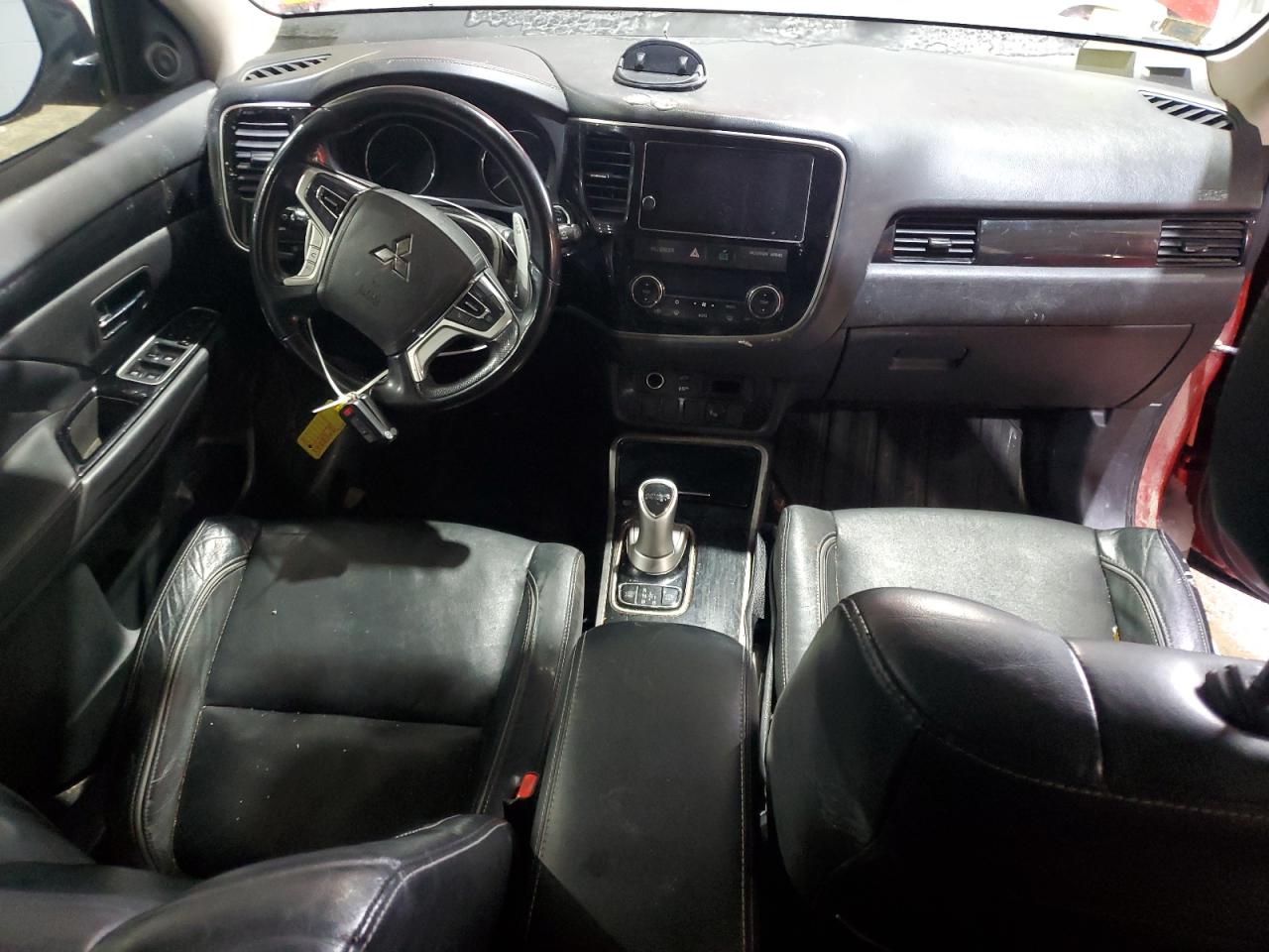 2018 Mitsubishi Outlander - Image 8