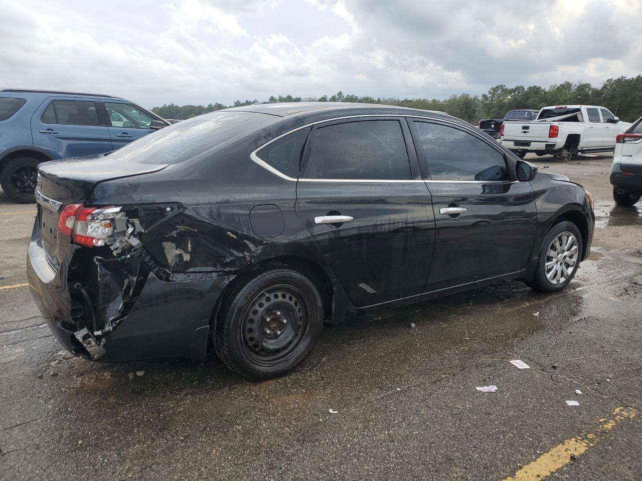 2015 Nissan Sentra - Image 3