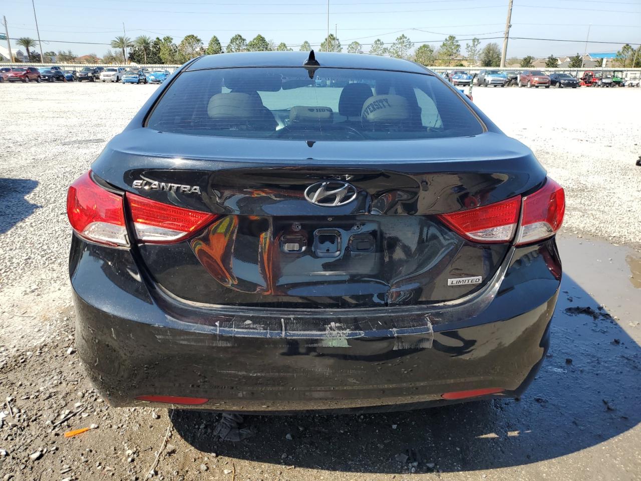 2013 Hyundai Elantra - Image 6