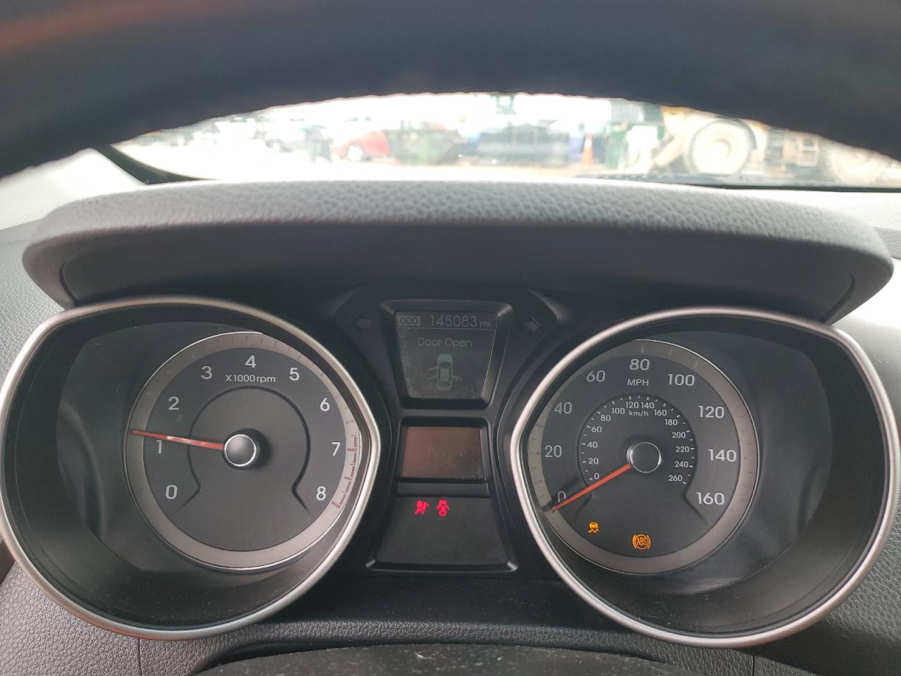 2013 Hyundai Elantra - Image 9