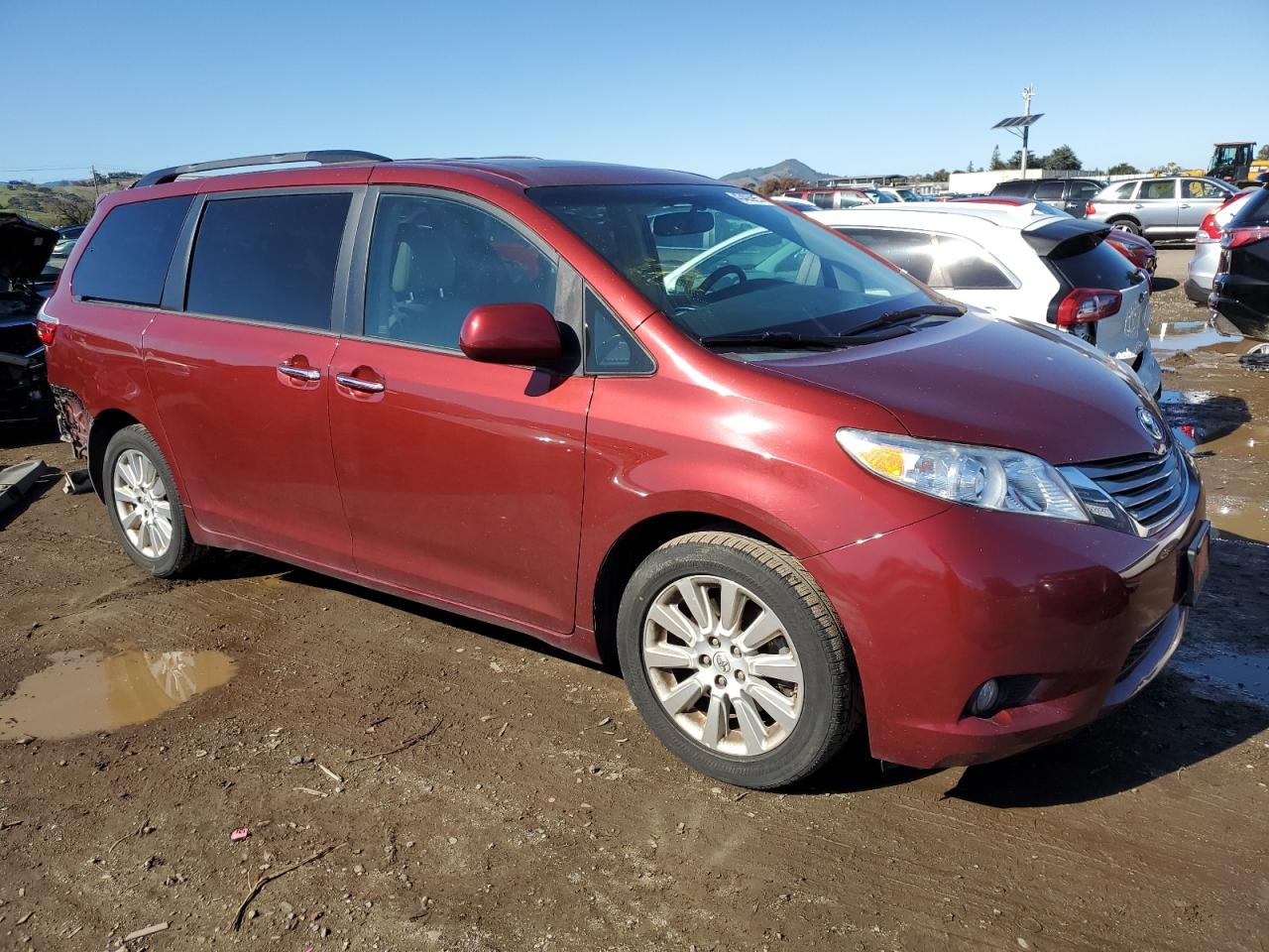 2015 Toyota Sienna - Image 4