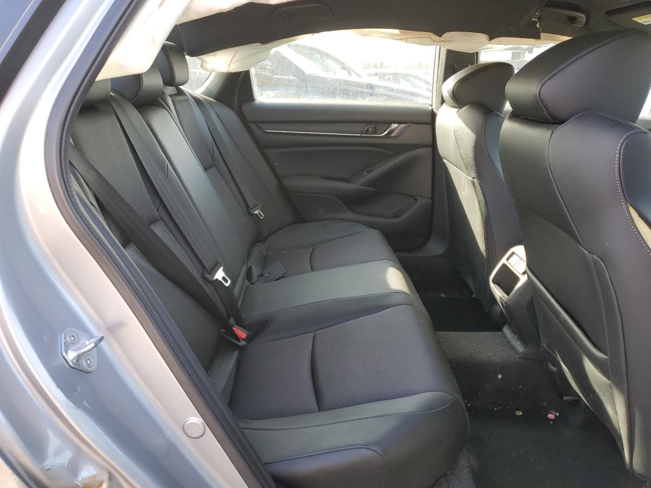 2022 Honda Accord - Image 10