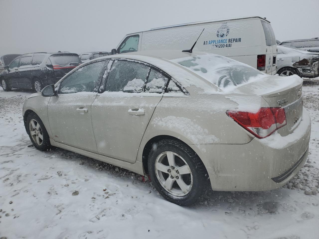 2013 Chevrolet Cruze - Image 2