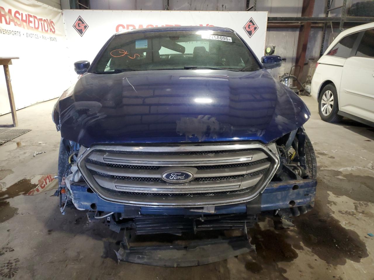 2015 Ford Taurus - Image 5