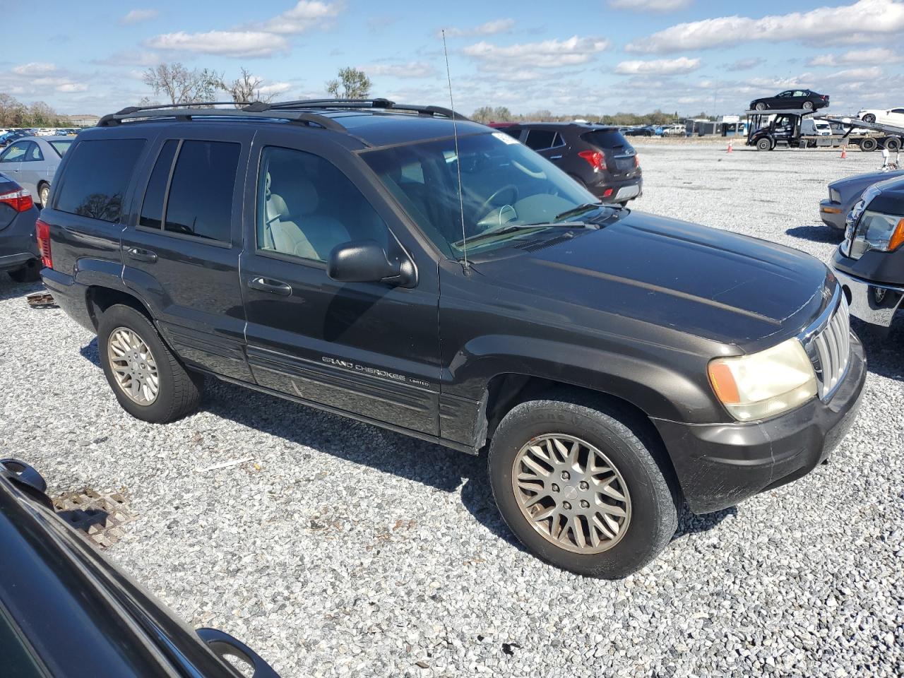 2004 Jeep Grand Cherokee - Image 4