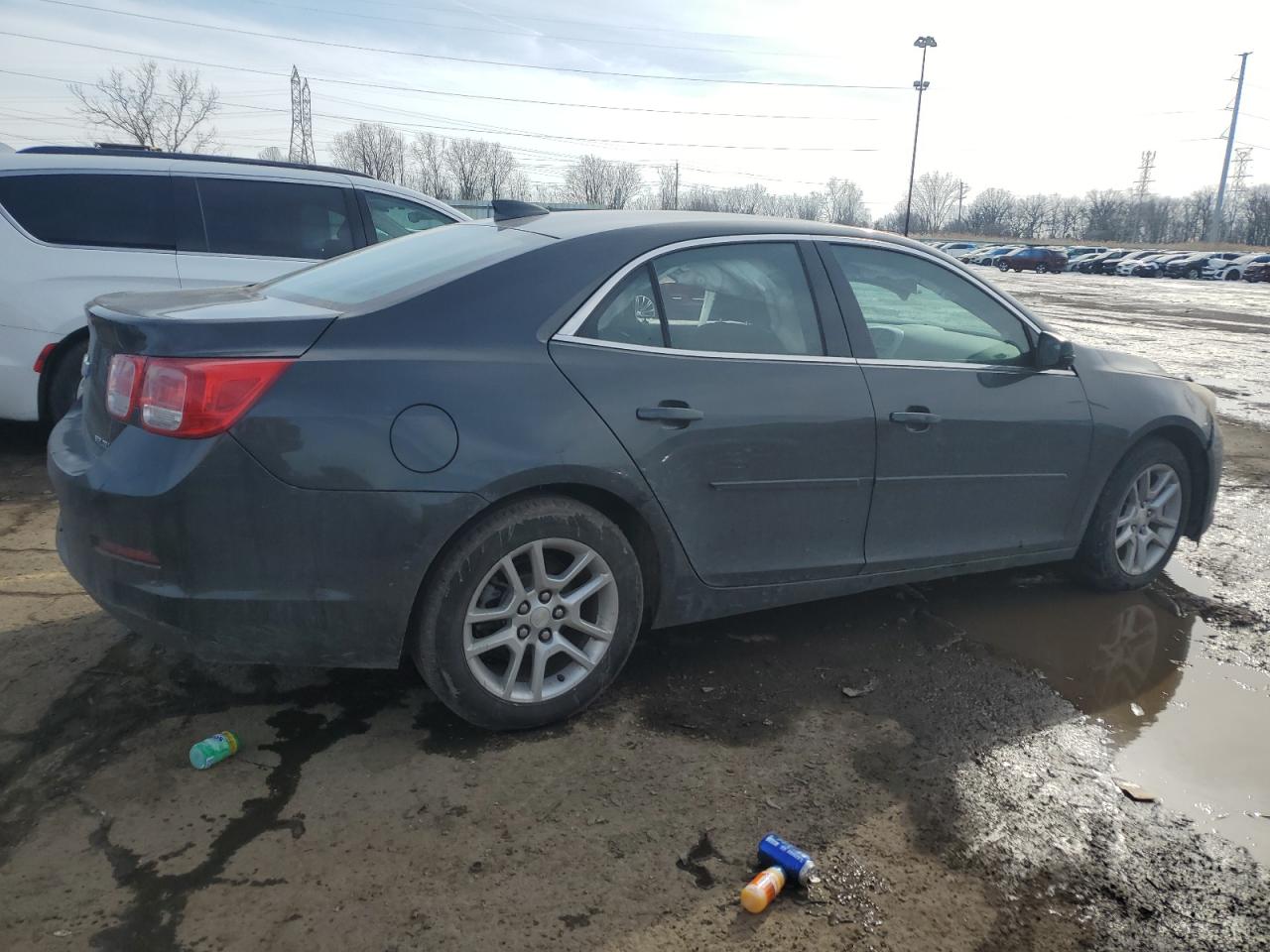 2016 Chevrolet Malibu - Image 3