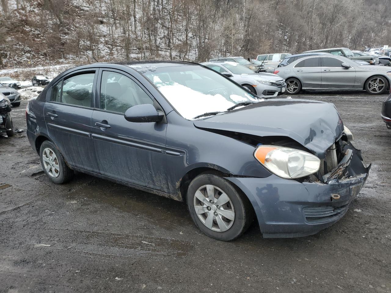 2008 Hyundai Accent - Image 4