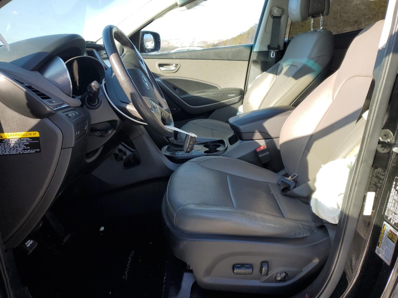 2016 Hyundai Santa Fe - Image 7