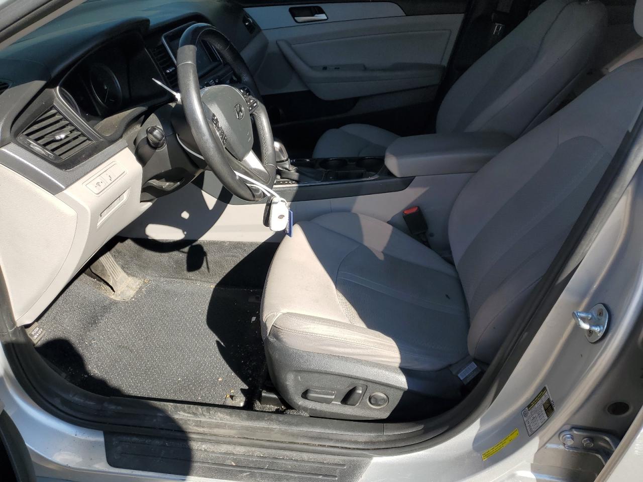 2018 Hyundai Sonata - Image 7