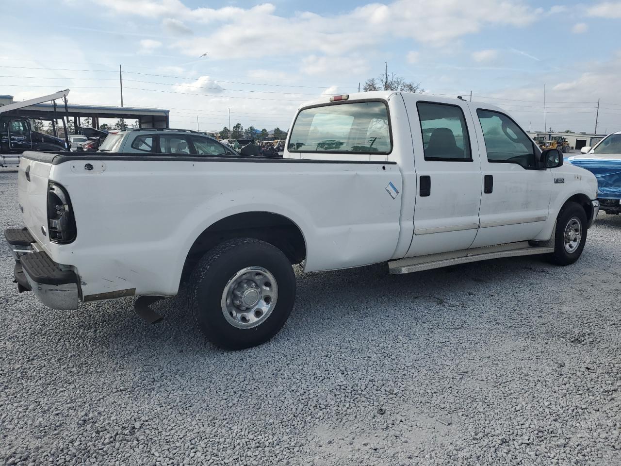 2003 Ford F250 - Image 3