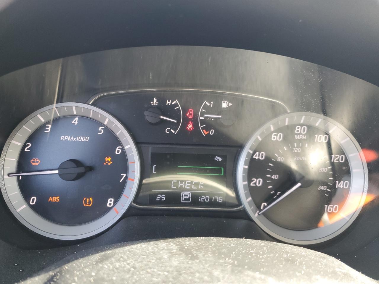 2014 Nissan Sentra - Image 9