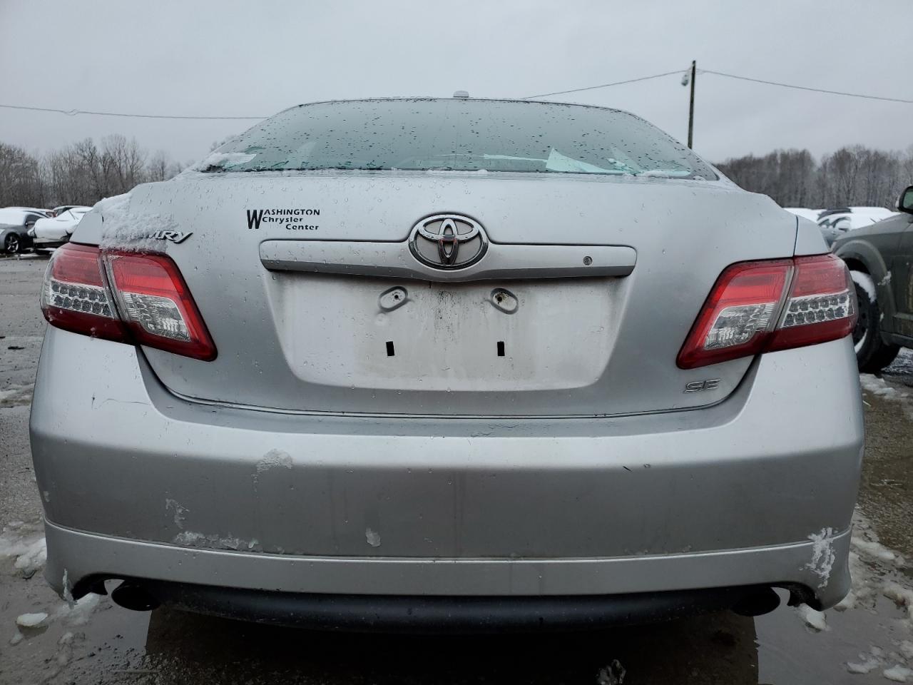 2010 Toyota Camry - Image 6