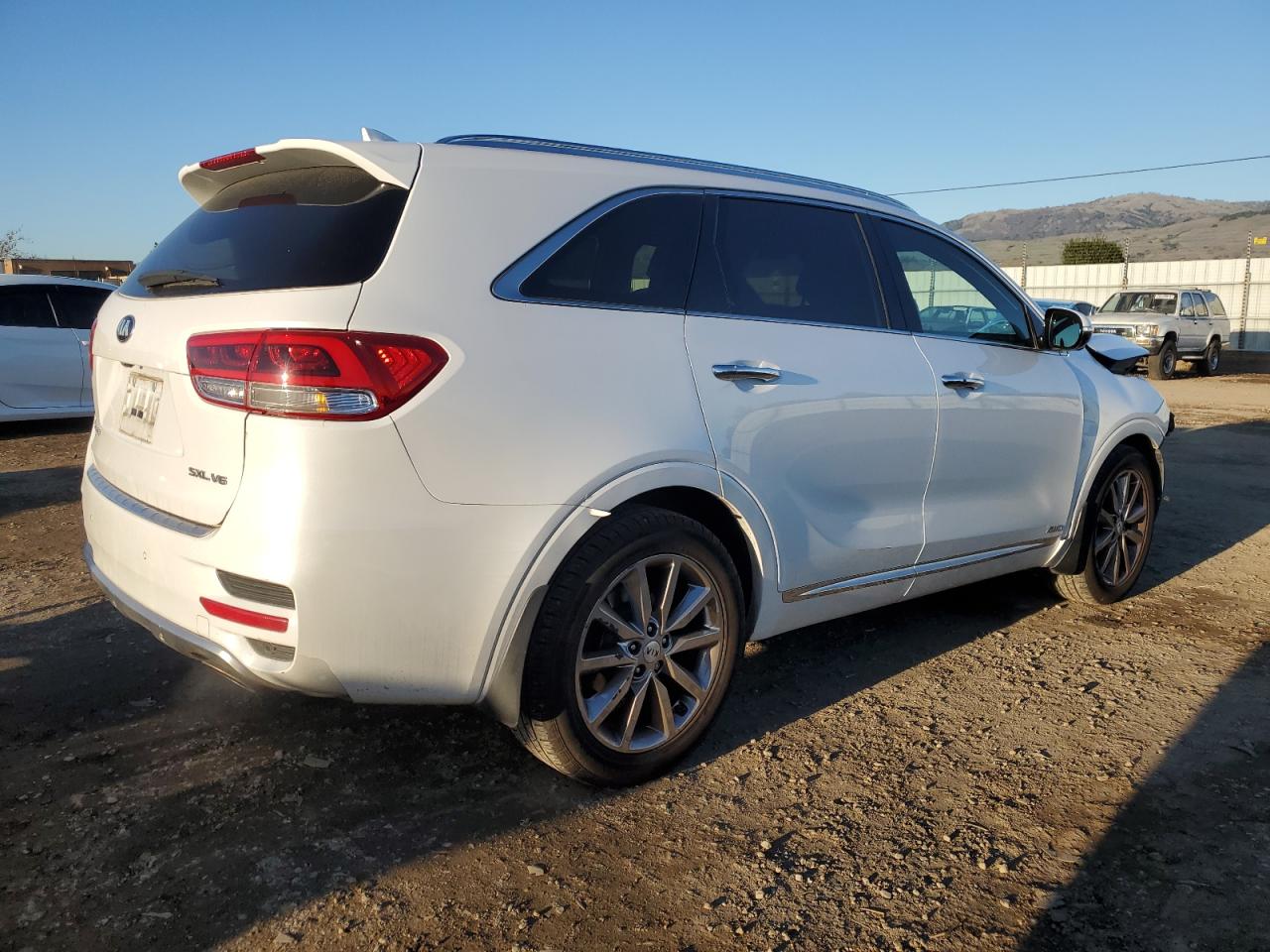 2017 Kia Sorento - Image 3