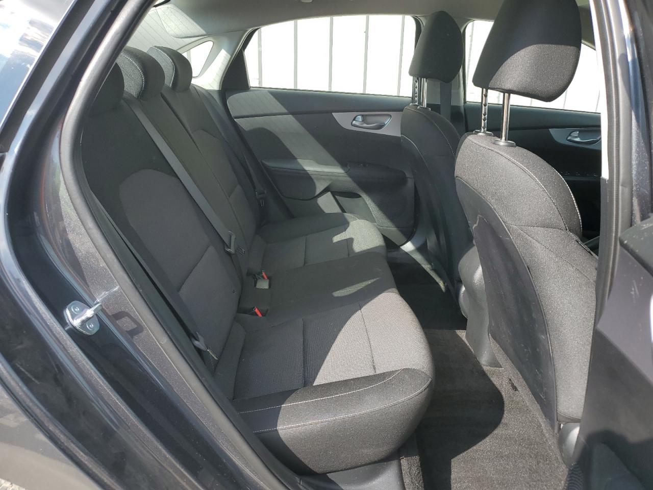 2024 Kia Forte - Image 10
