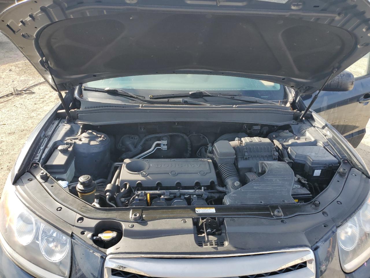 2012 Hyundai Santa Fe - Image 12