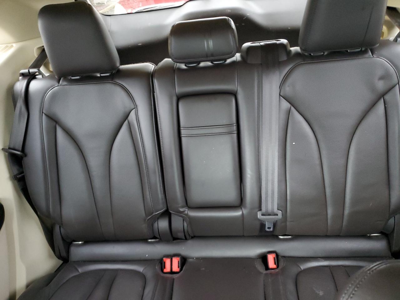 2016 Lincoln MKC - Image 10