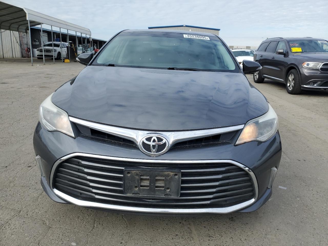 2016 Toyota Avalon - Image 5
