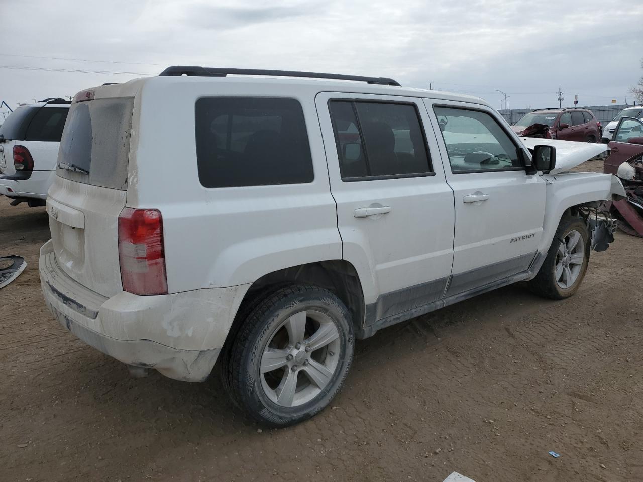 2014 Jeep Liberty (Patriot) - Image 3