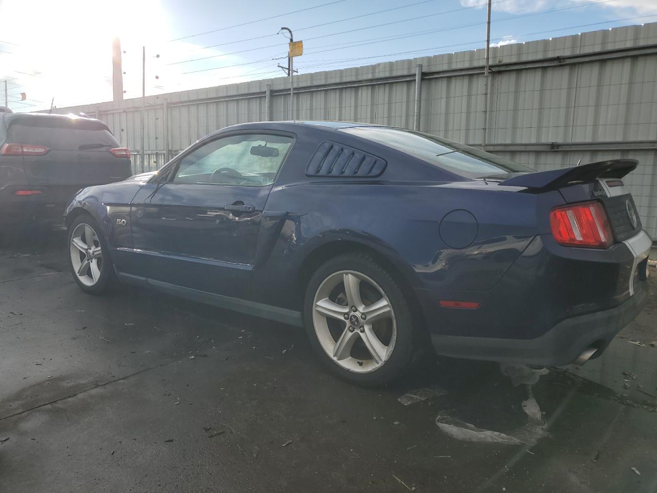 2012 Ford Mustang - Image 2