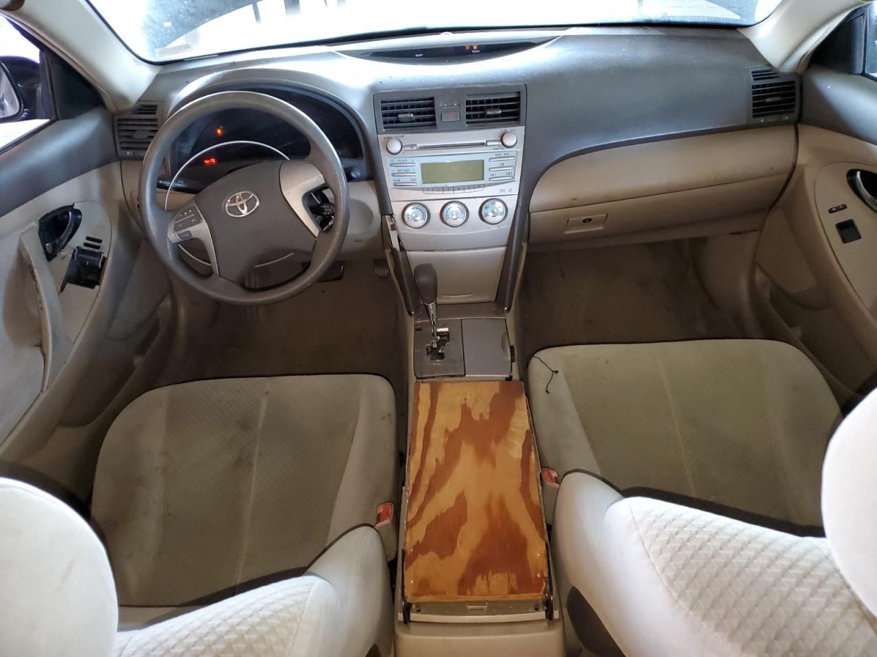 2009 Toyota Camry - Image 8