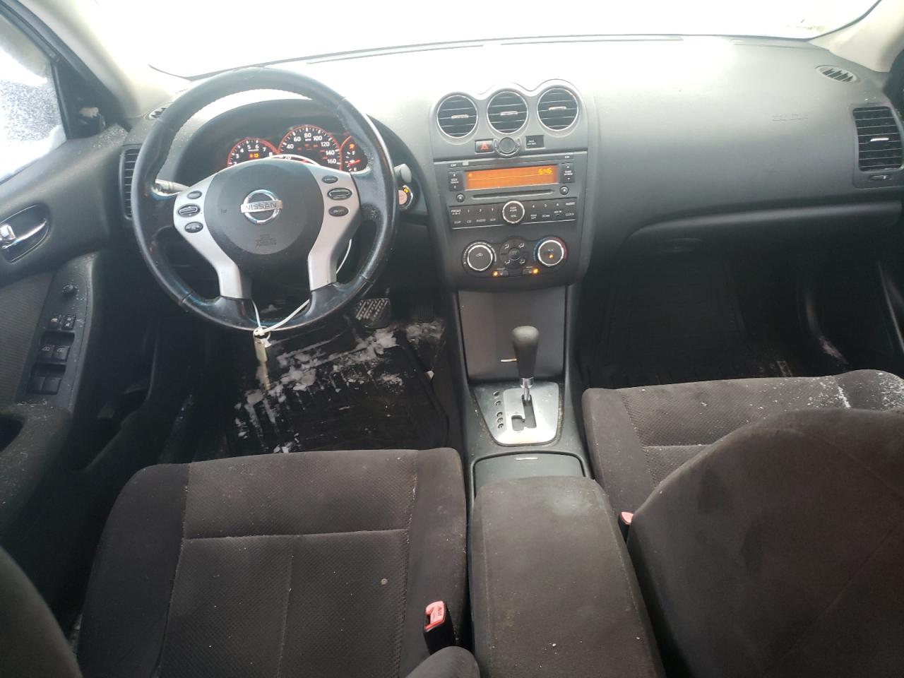 2009 Nissan Altima - Image 8