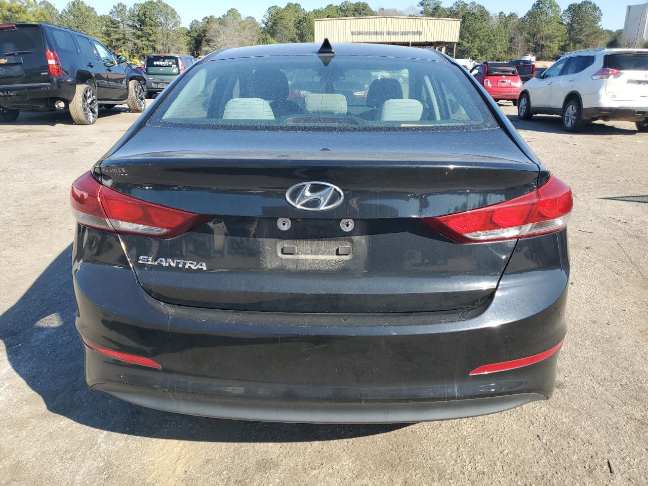 2018 Hyundai Elantra - Image 6