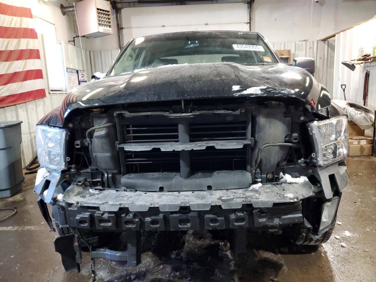 2014 RAM 1500 - Image 5