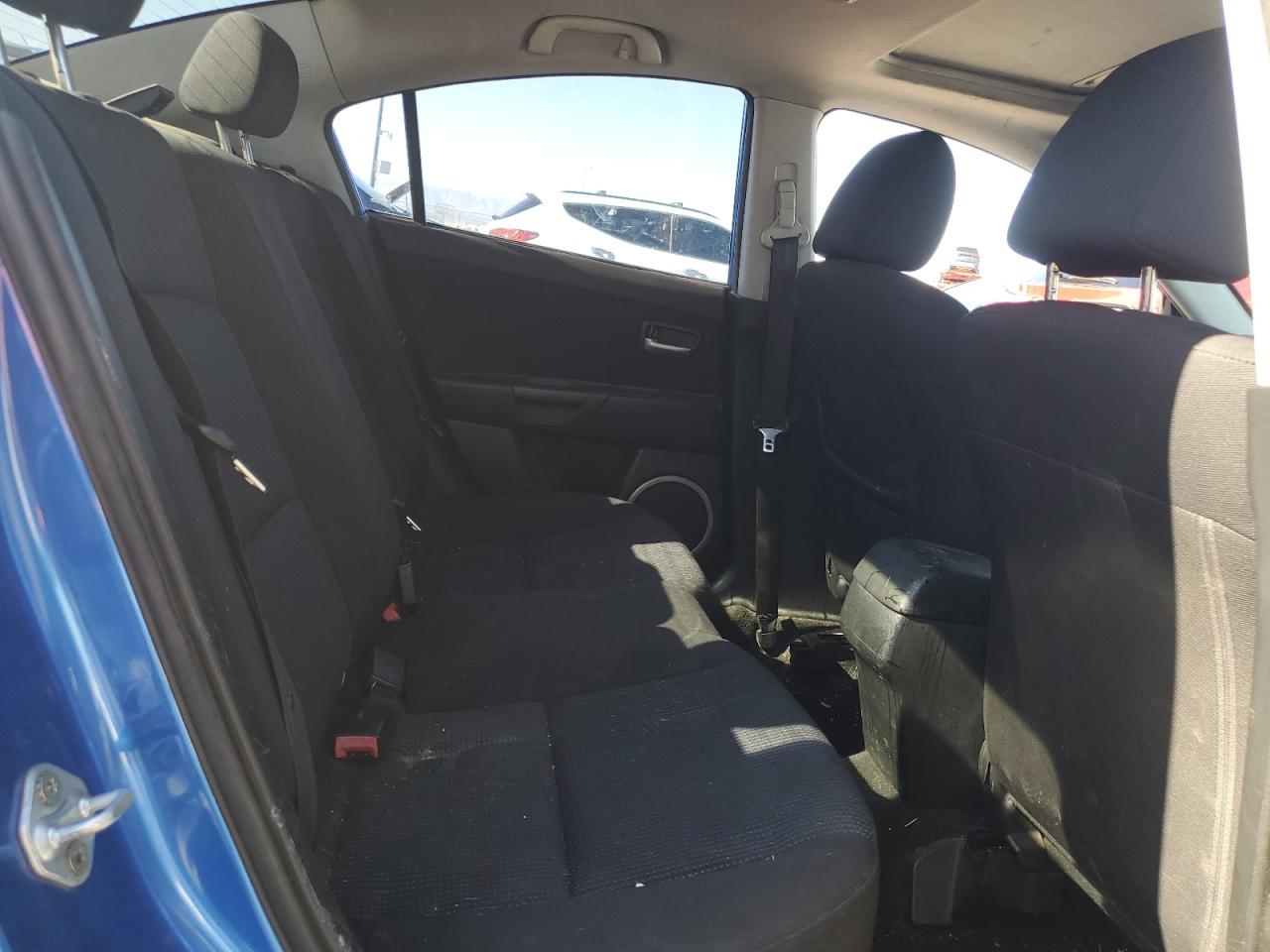 2005 Mazda 3 - Image 10