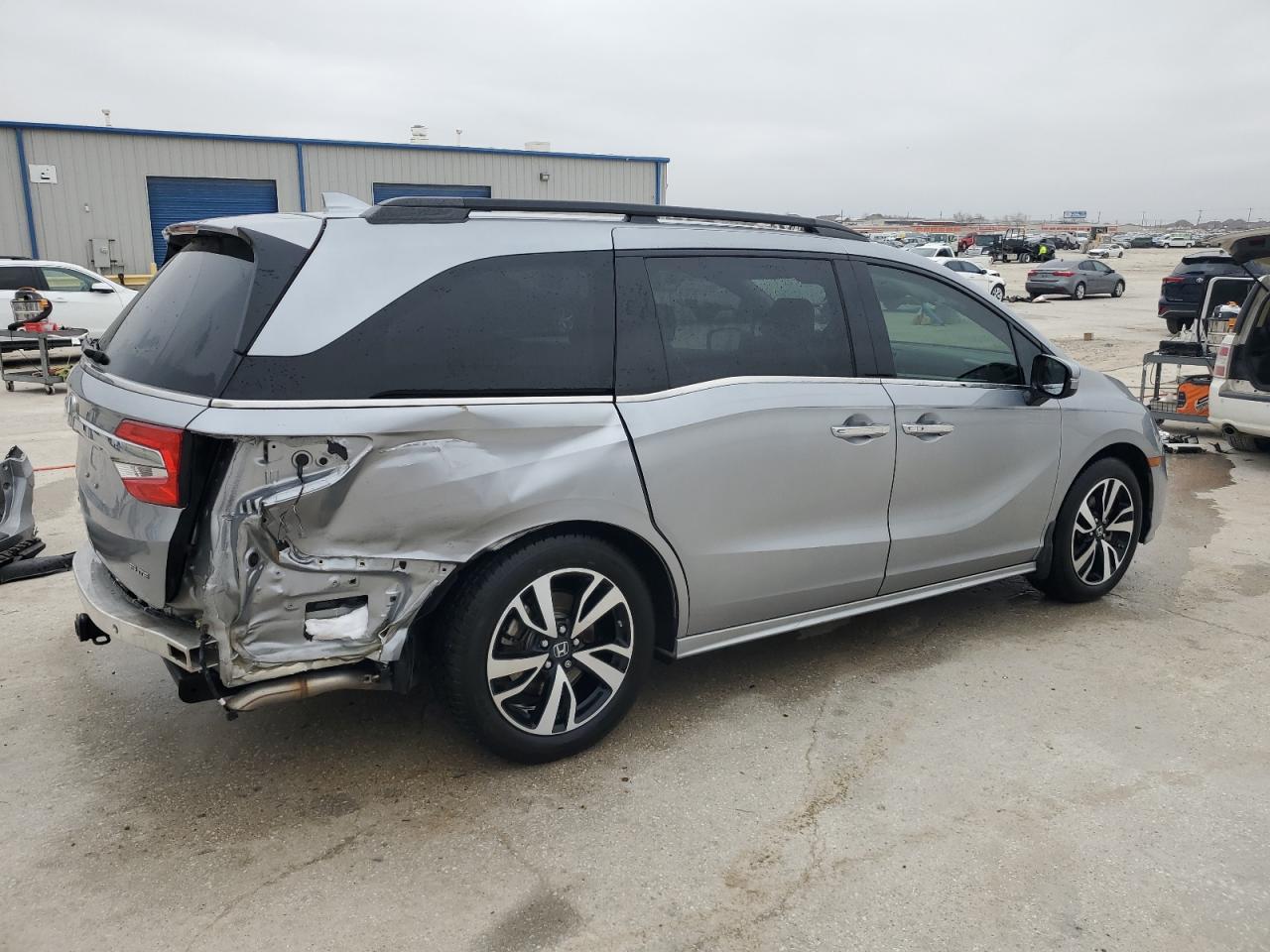 2019 Honda Odyssey - Image 3