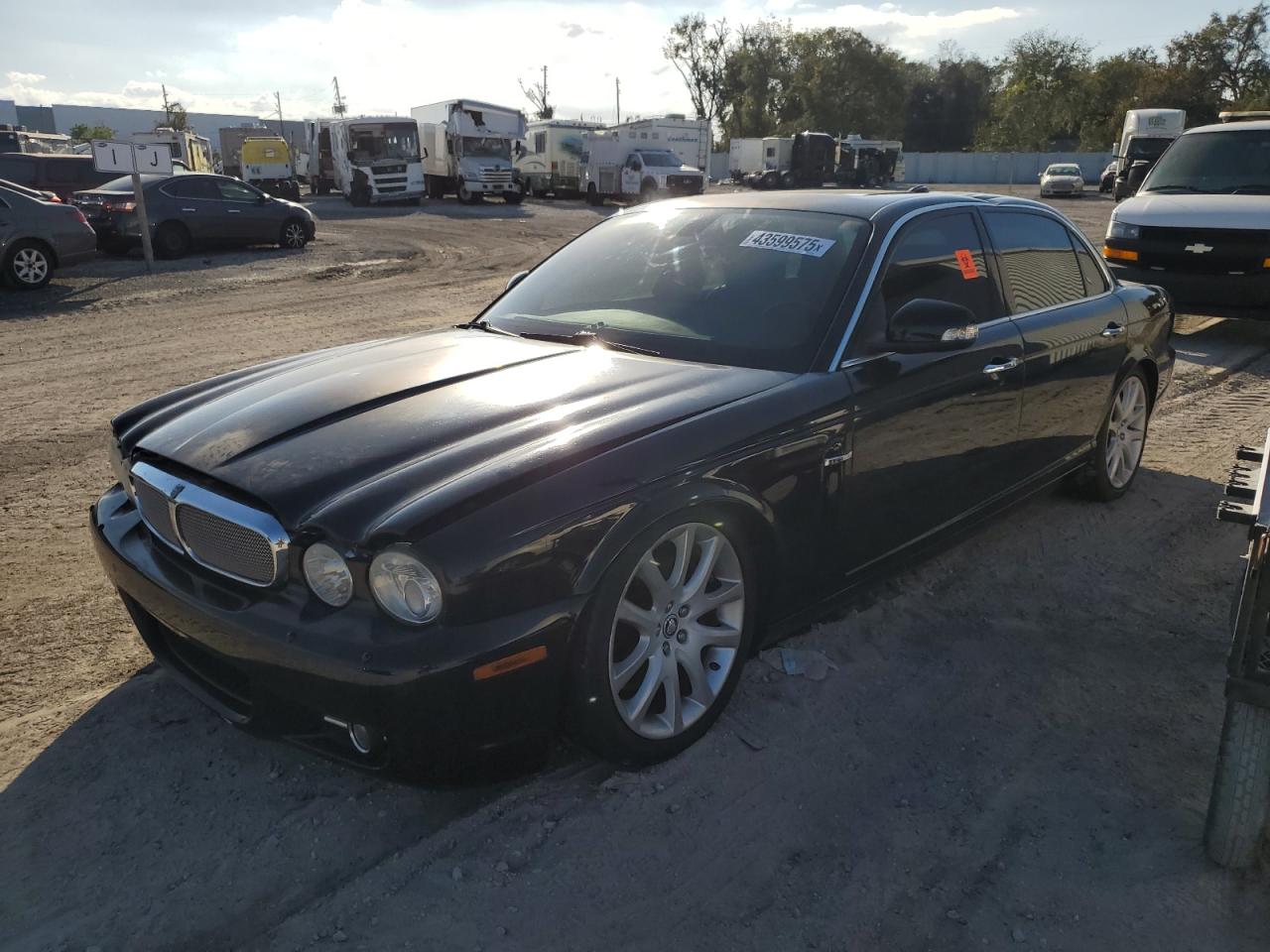 2008 Jaguar XJ - Image 1