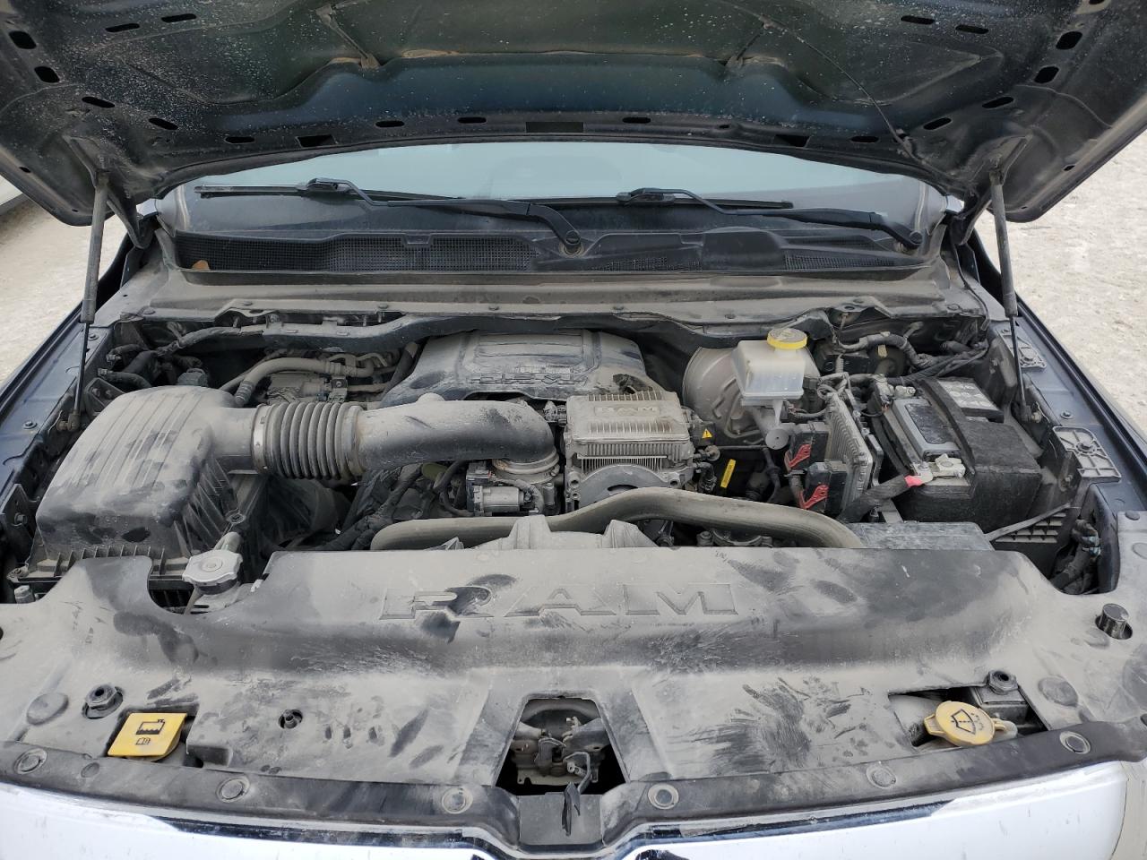2021 RAM 1500 - Image 11