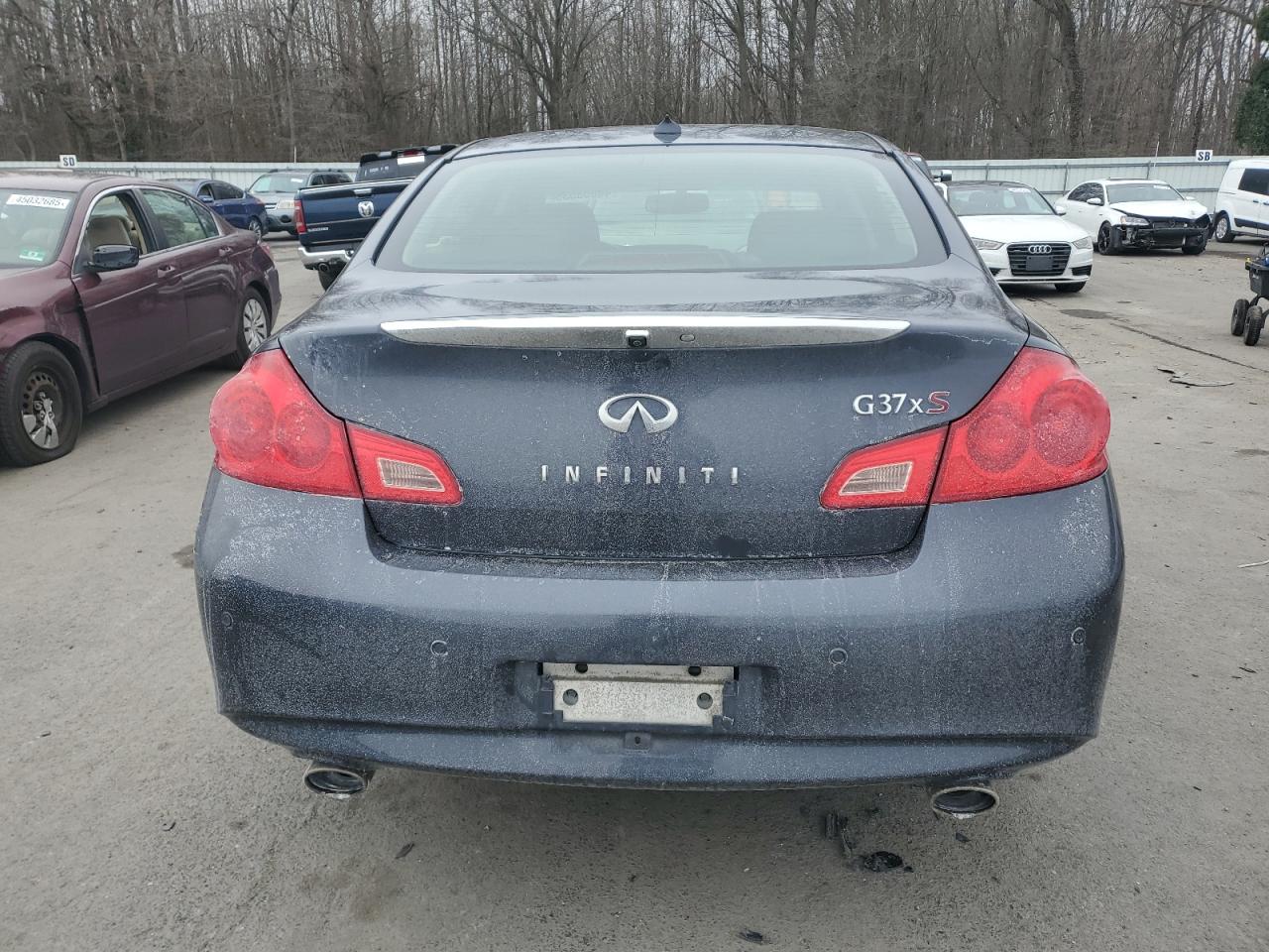 2012 Infiniti G - Image 6