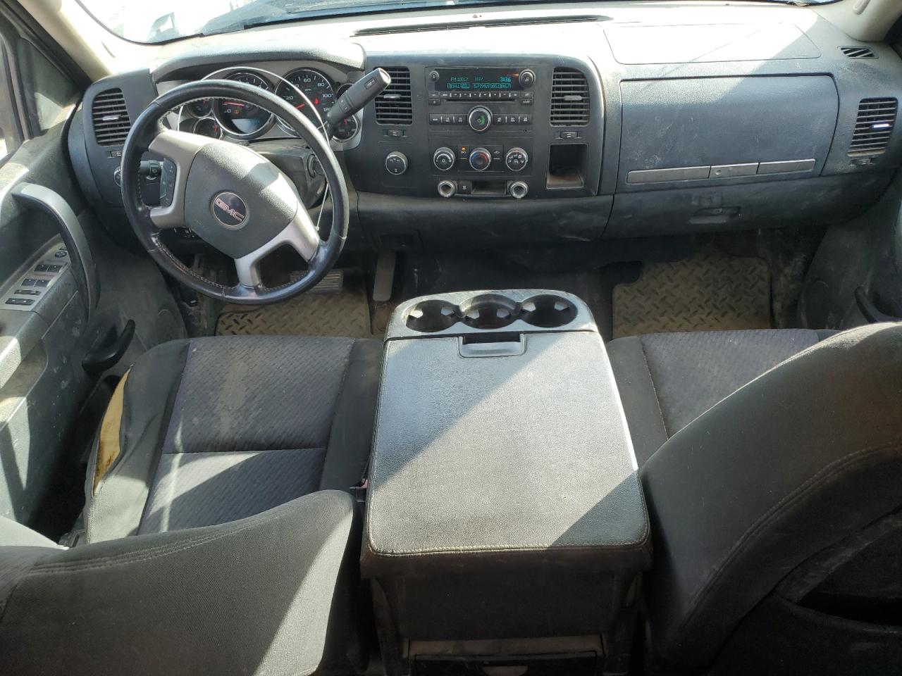 2010 GMC Sierra - Image 8
