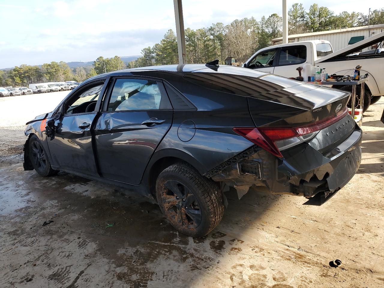 2021 Hyundai Elantra - Image 2