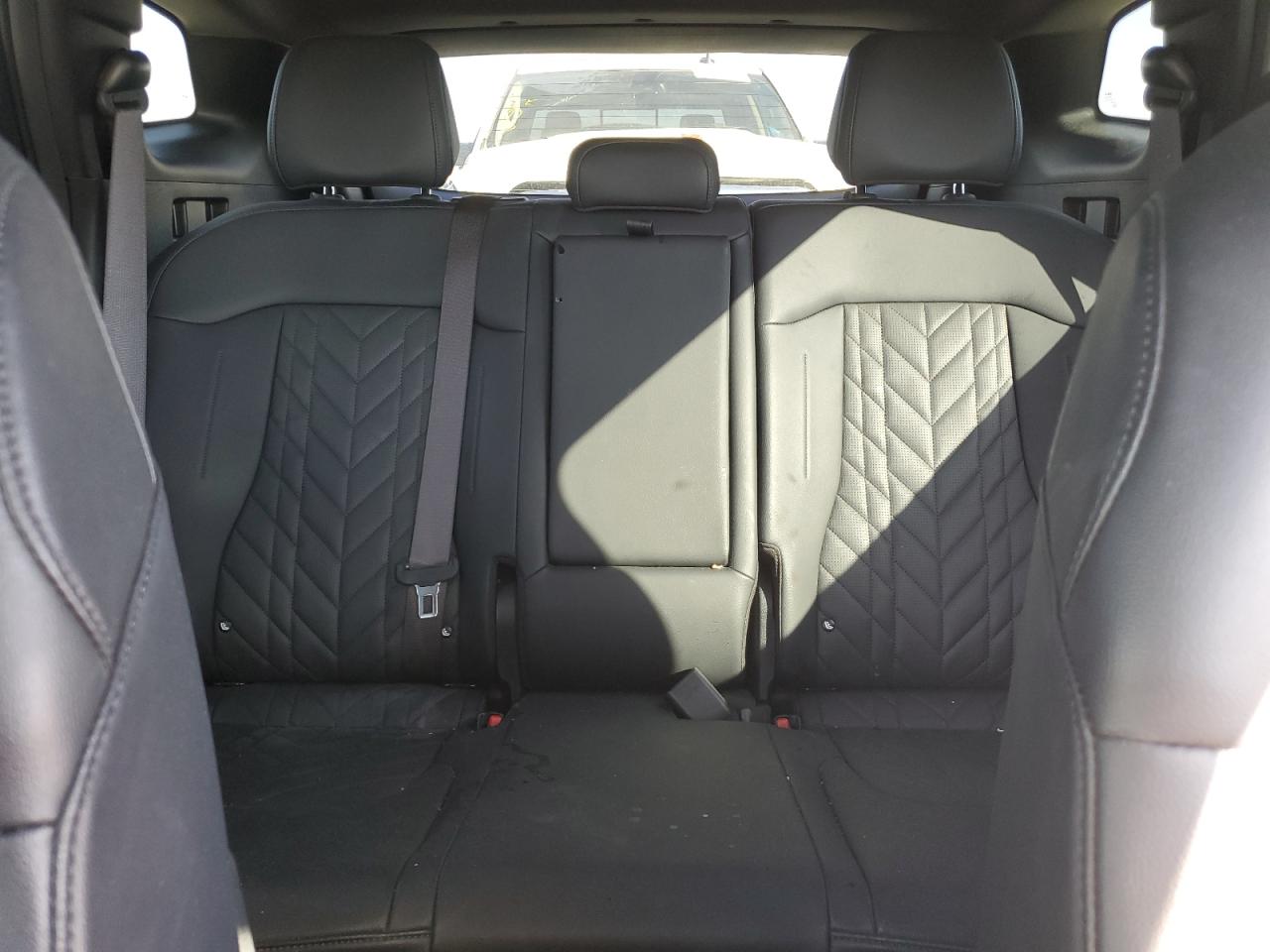 2024 Kia Sportage - Image 10