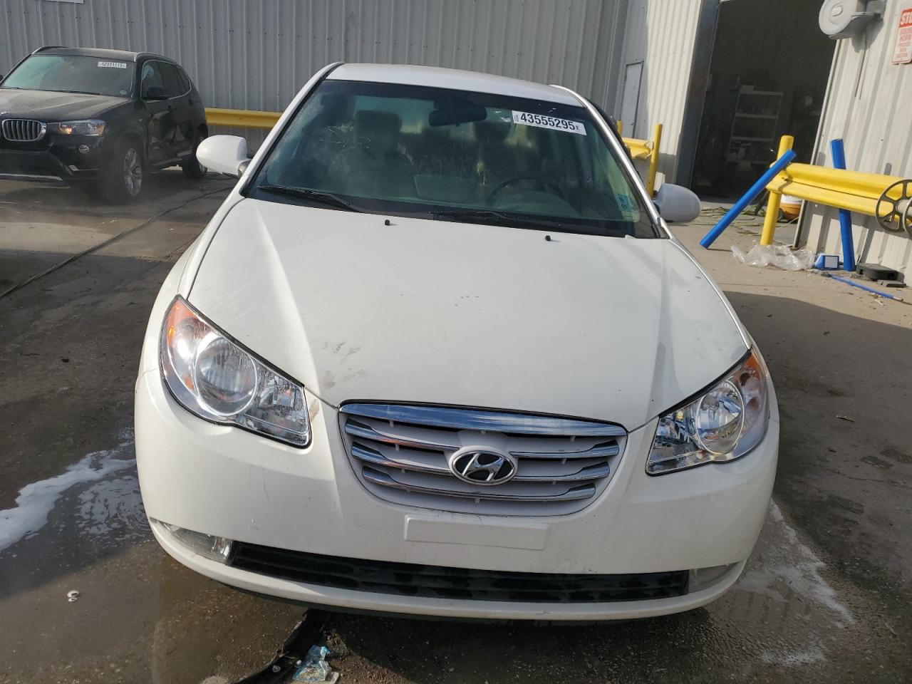 2010 Hyundai Elantra - Image 5