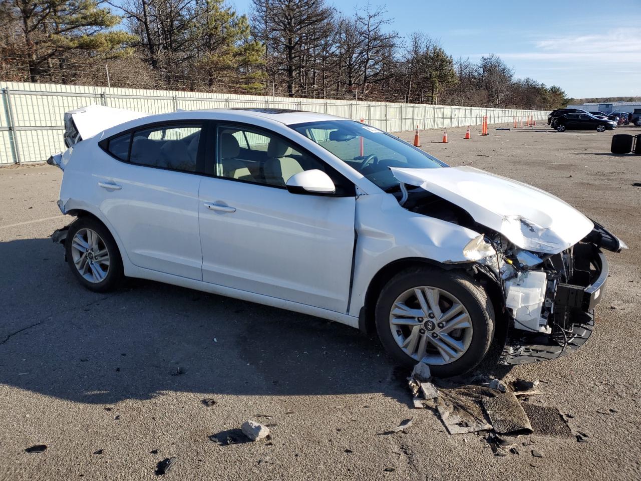 2020 Hyundai Elantra - Image 4