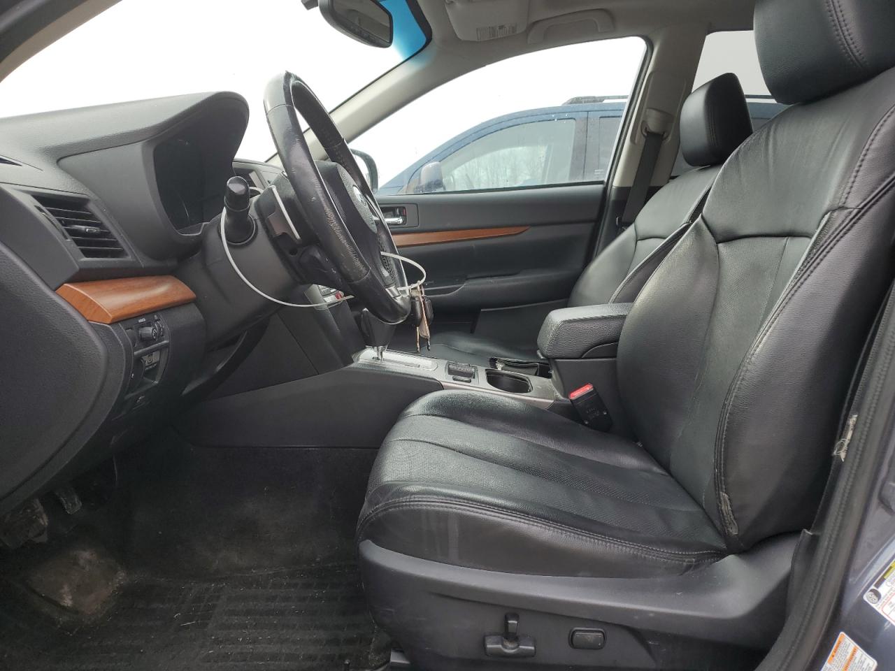 2014 Subaru Outback - Image 7