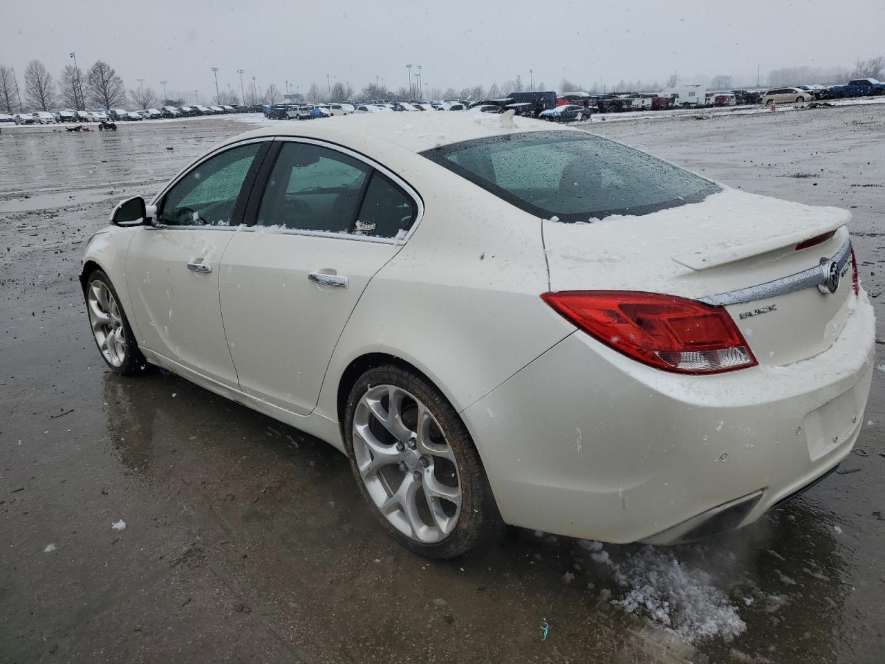 2013 Buick Regal - Image 2