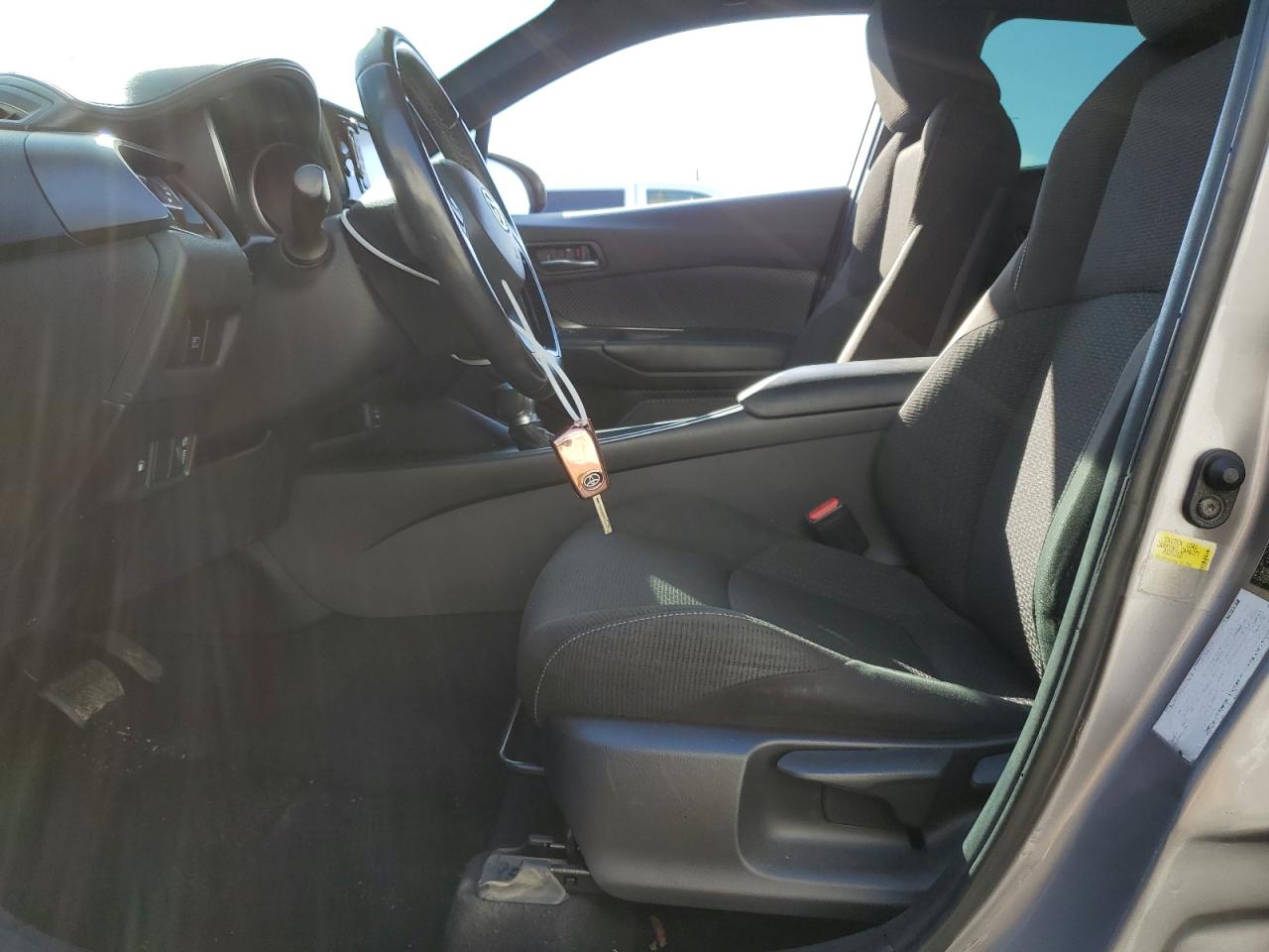 2018 Toyota C-HR - Image 7