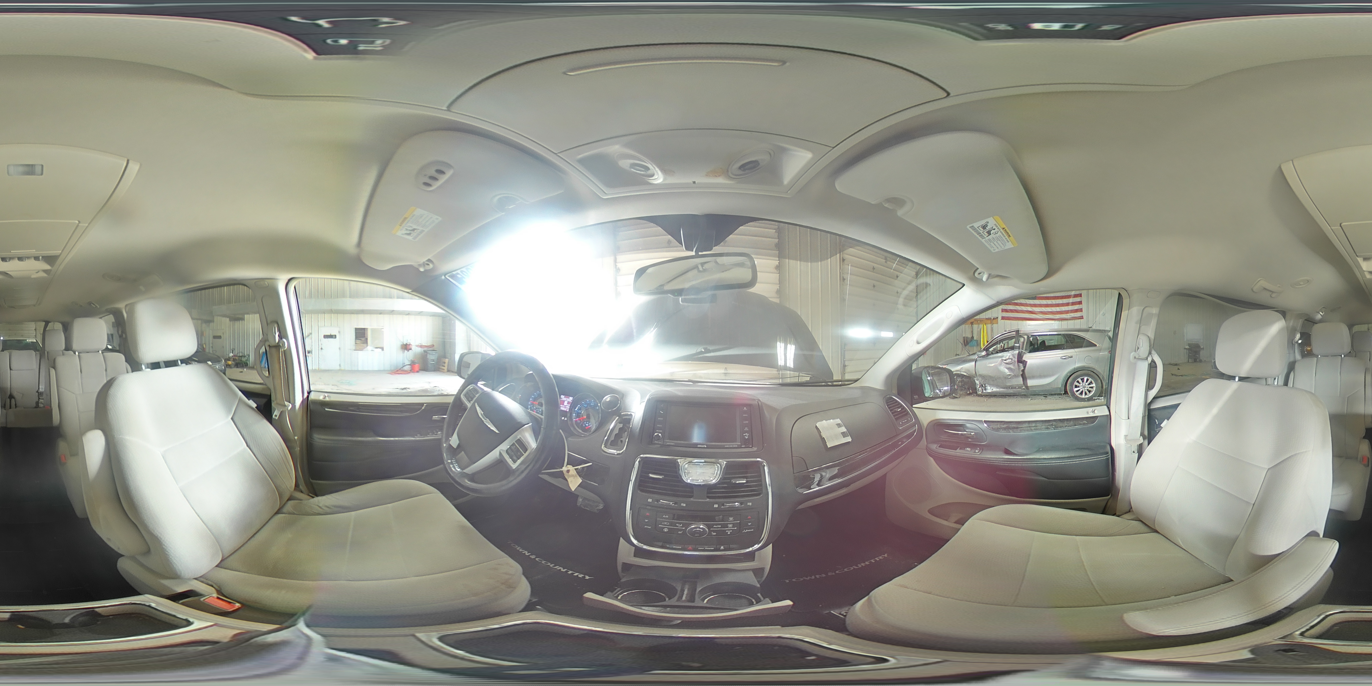 2012 Chrysler Town & Country - Image 15