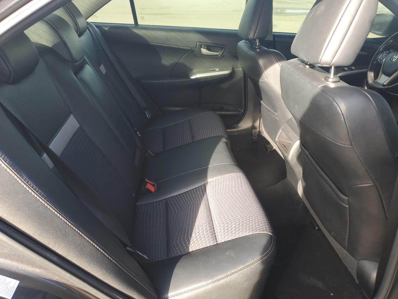 2012 Toyota Camry - Image 11