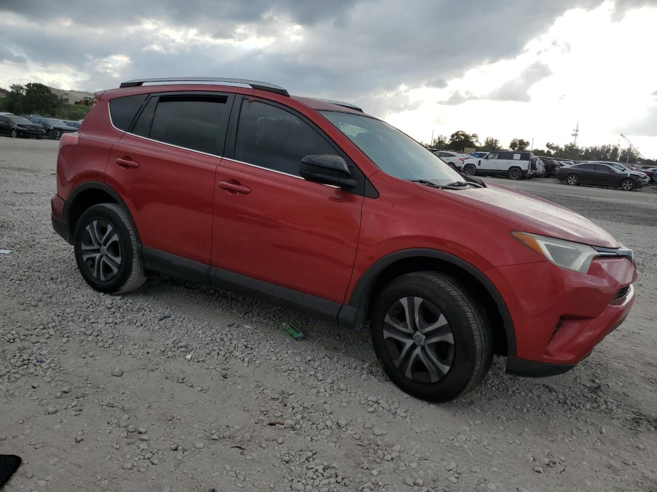 2016 Toyota RAV 4 - Image 4